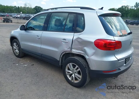 2017 Volkswagen Tiguan 2.0T/2.0T S z USA, uszkodzony, nr VIN WVGAV7AX7HK002060